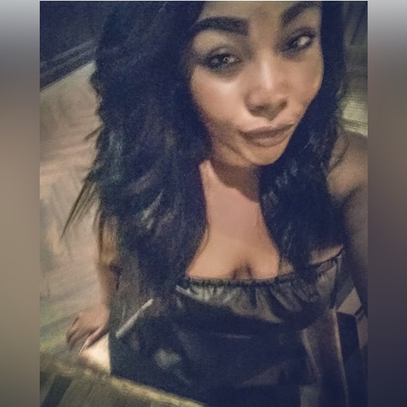 Meet your Posher, Ash B! - Picture 3 of 3